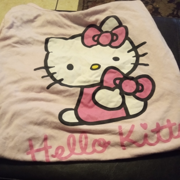 Pink hello Kitty shirt ,2/$20 - Picture 1 of 1